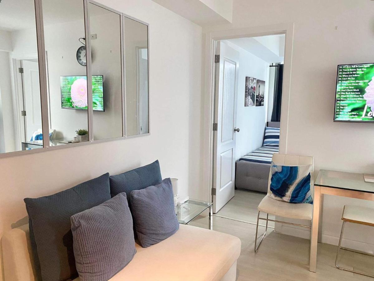 2 Bedroom Azure Beachview *